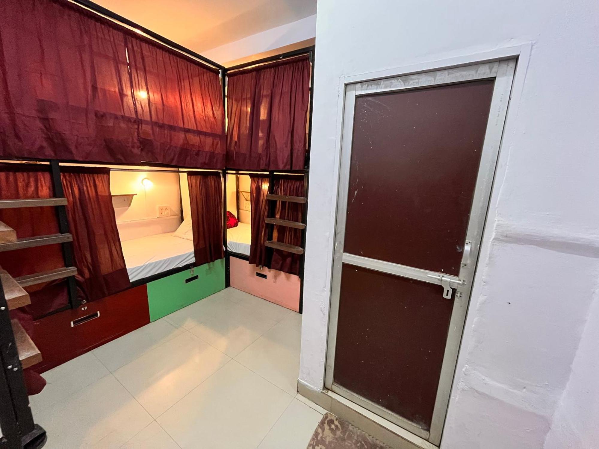 Madsquad Dorms & Hostel Varanasi
